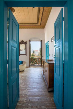Serena Traditional Suite